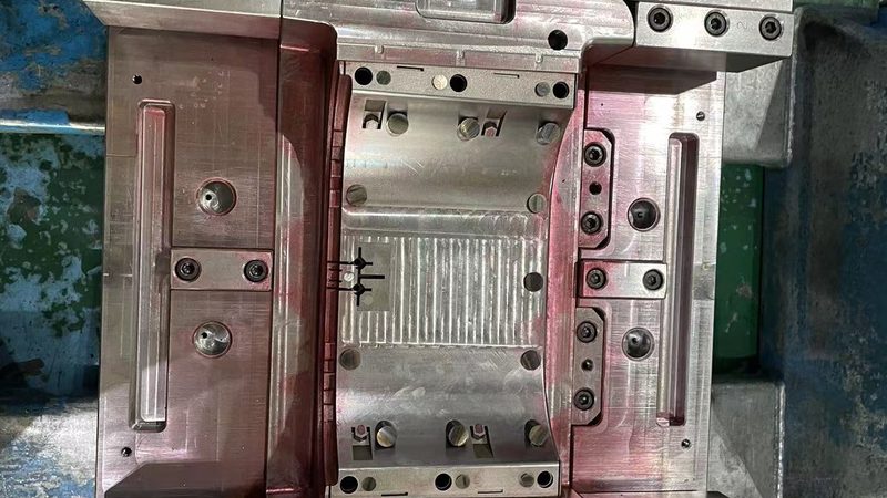 注塑模具加工标准规范：揭秘行业核心要素