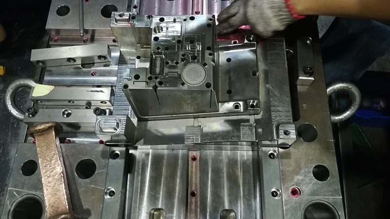 注塑模具型号参数解析：关键要素与选型要点**